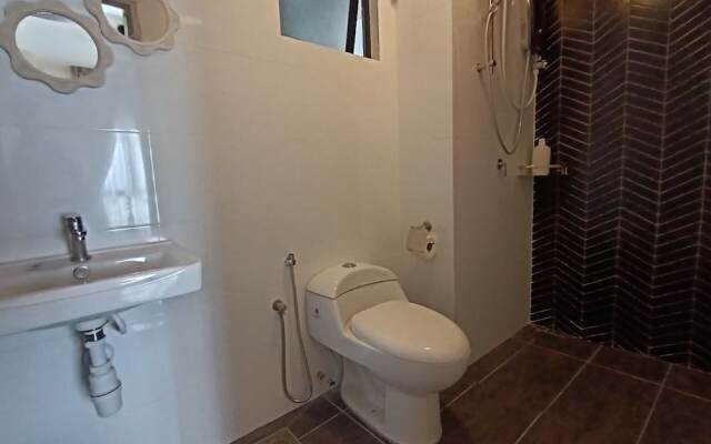 The Horizon Ipoh Dual L13 by Grab A Stay