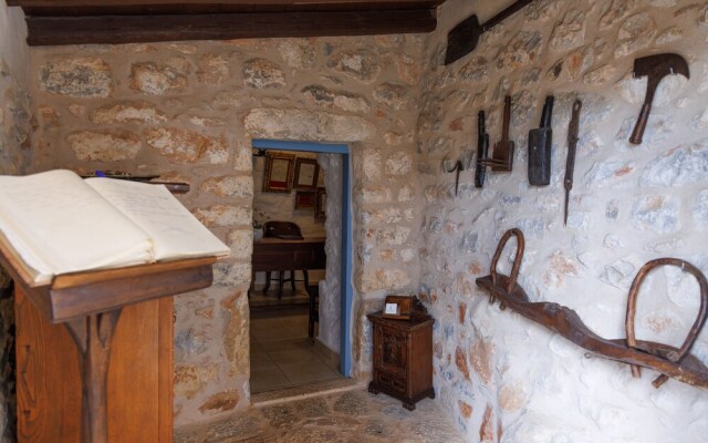 Lithos Stone Suites