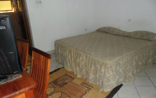 Qwetu Beach Resort Likoni
