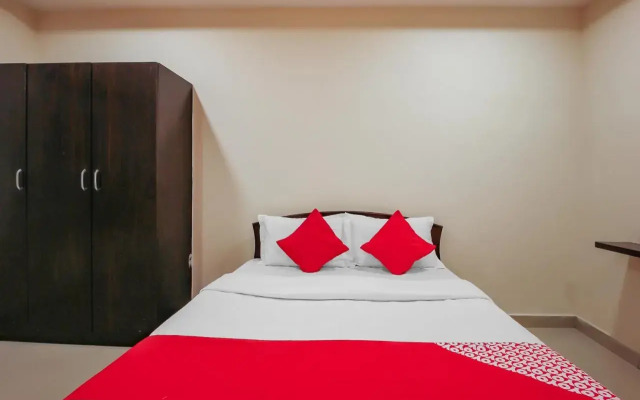 Collection O 18725 Hotel Hillside