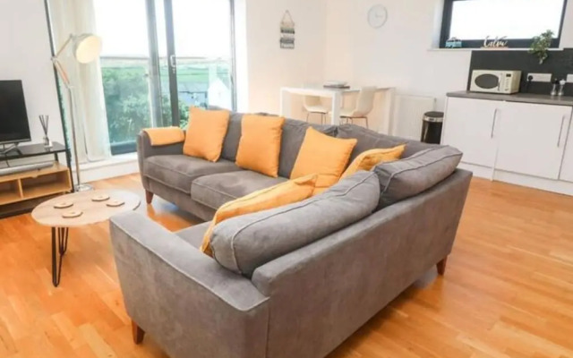 Newquay Near Beach Town Center Parking