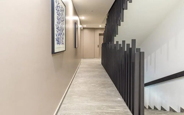 Icon H 301 Suite Micro-living