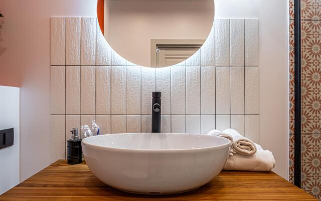 RentFlat on 15/2 Rossiyskiy Avenue
