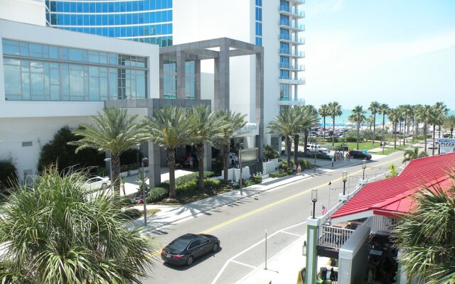 Pelican Pointe Clearwater Beach Hotel
