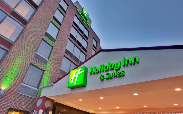 Holiday Inn Hotel & Suites Warren, an IHG Hotel