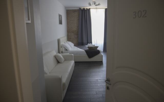 Arch Rome Suites