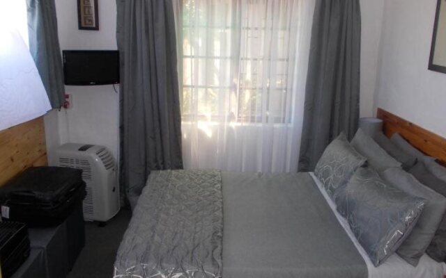 Villa Ocean Crest Guesthouse and B&B