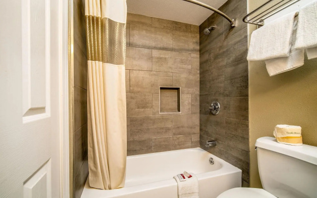 Regency Inn & Suites