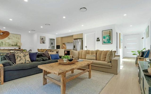 MANZI, Jervis Bay