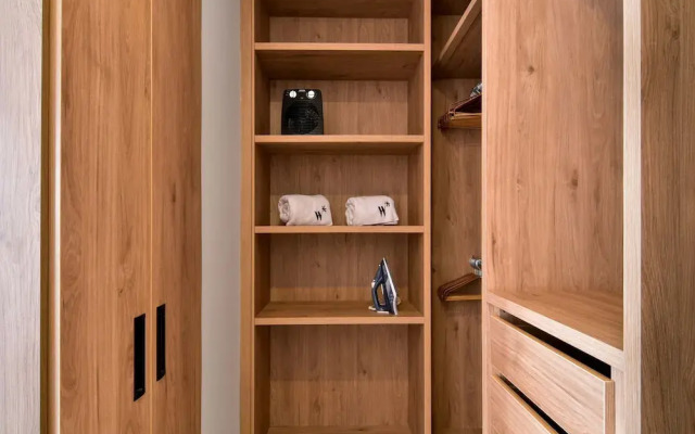 w Illustrious 2BR w Street View in Chapinero