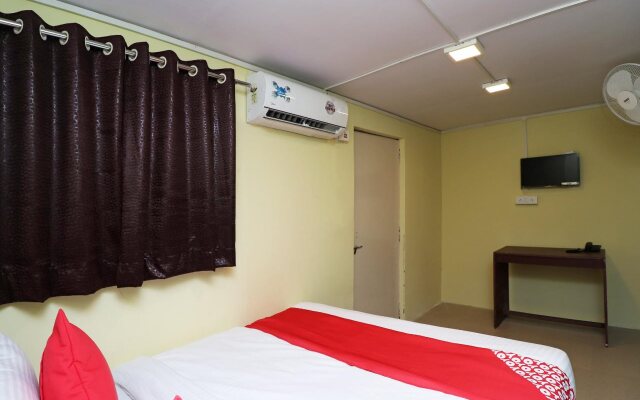 People's Castle By OYO Rooms
