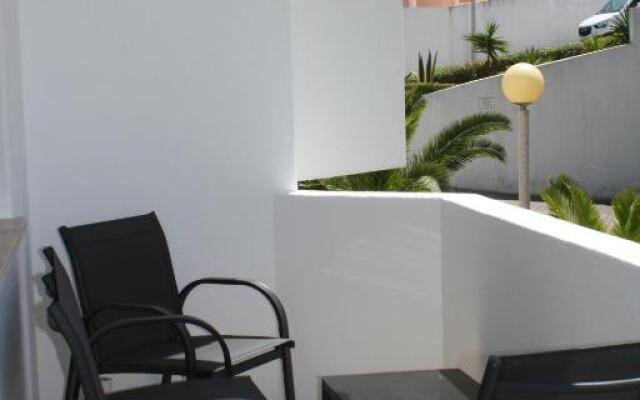 Waves T2 Apartment