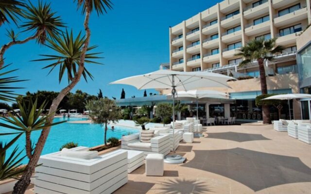 Grecian Park Hotel