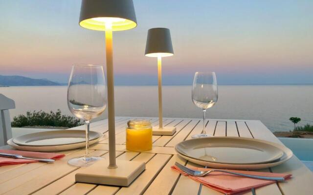 Kuro Beach House