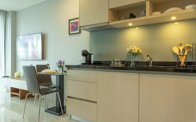 Luxury Everything Walking Distance c112