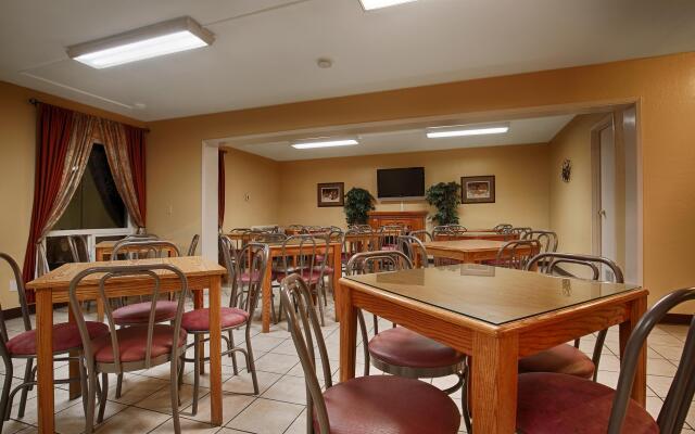 Best Western Village Inn