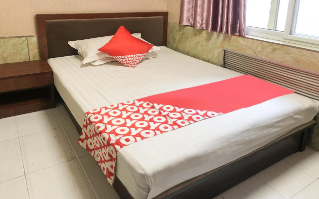 OYO Huifeng Business Hotel