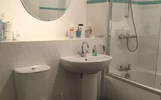 Broadstone House near Glasgow Airport