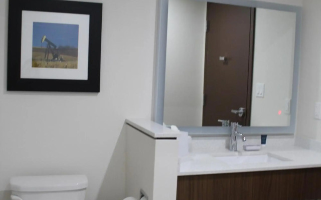 Four Points by Sheraton Edmonton West