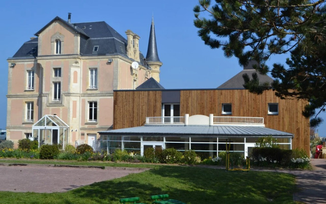 Le Manoir des Tourelles