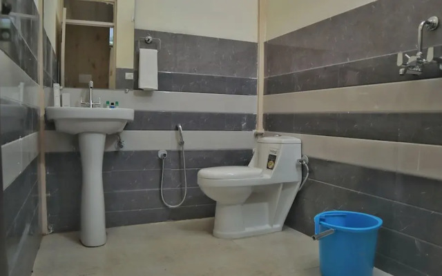 Beyond Stay Ananhyam Resort Sattal