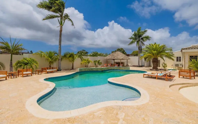 Charming Cunucu Home Pvt Pool Outdoor Kitchen