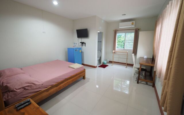 Sornwaree Apartment – Guest Rooms – Kanchanaburi