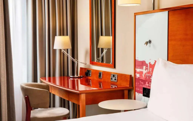 The Luxury Central Cardiff Signature Hotel By Belvilla