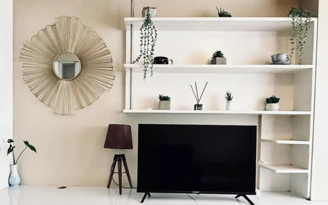 A Tranquil Hideaway in the City 332