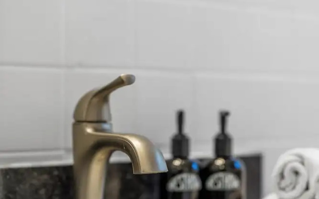 881 Furnished Apartments