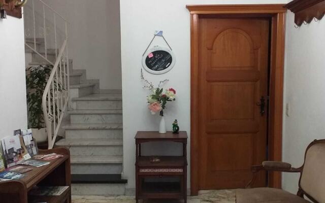 Cosy Rooms in a Villa- B&B Near Wavre