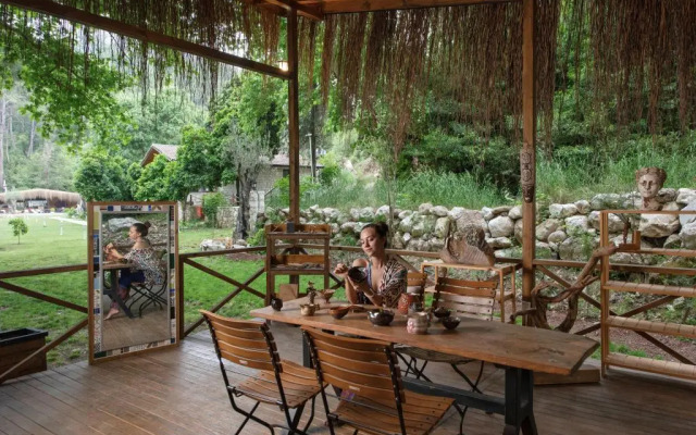 Yusalis Garden Hotel +12 Adult