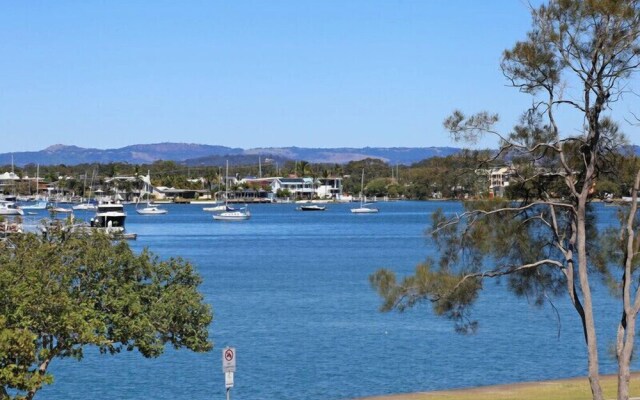 Portsea North Apt 5