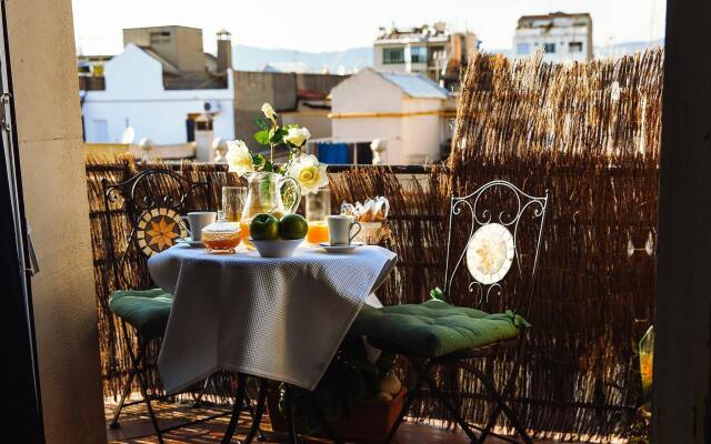 Rooms Hola BCN B & B
