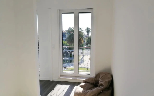 Window Garden Apartment