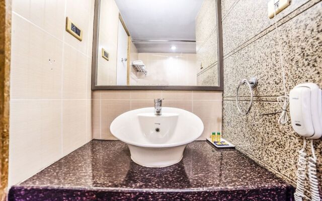 FabHotel Gandharva Shivajinagar