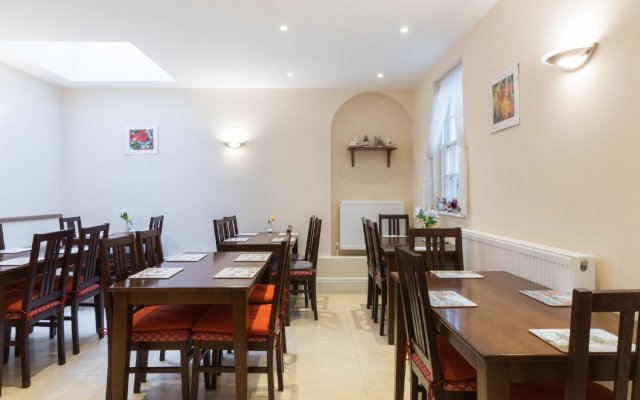 Albro House Hotel
