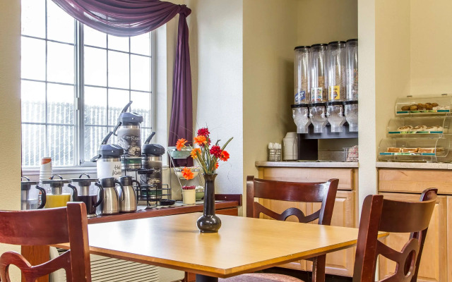 Quality Inn & Suites