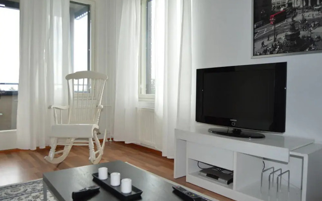 Airport Apartments