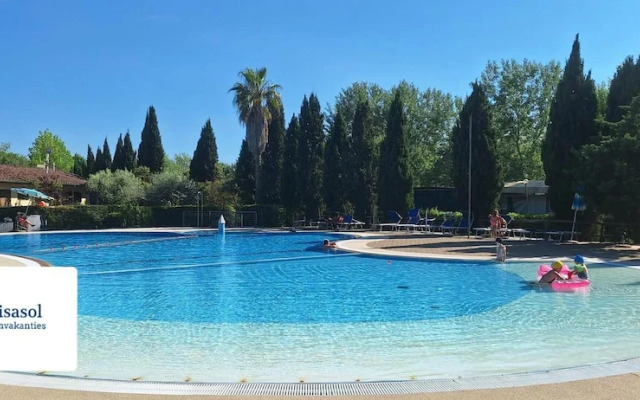Comfortable Campsite-chalet G8 Tuscany Near sea