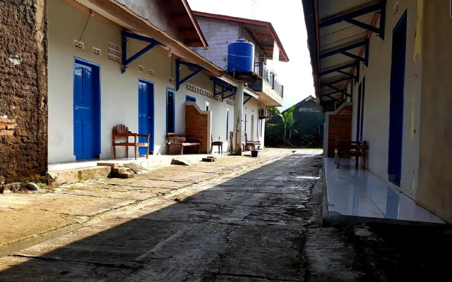 OYO 1187 Penginapan Bunda