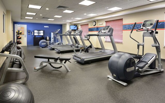 Hampton Inn & Suites Durham/North I-85