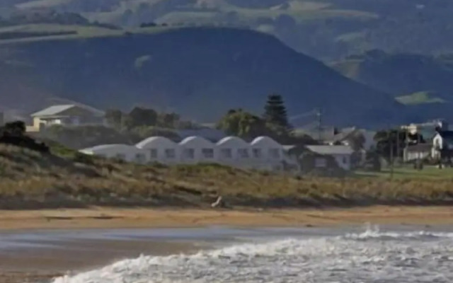 A Great Ocean View Motel