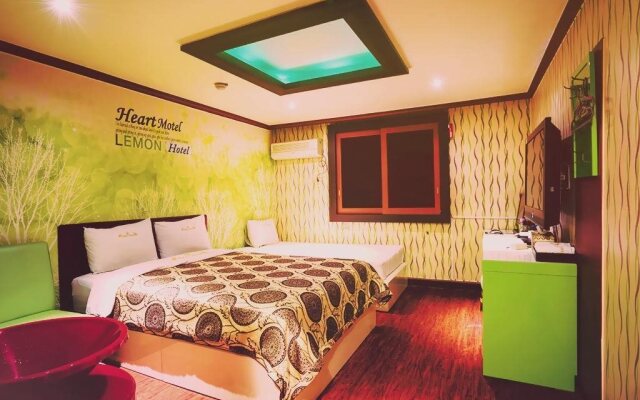 Theme Motel