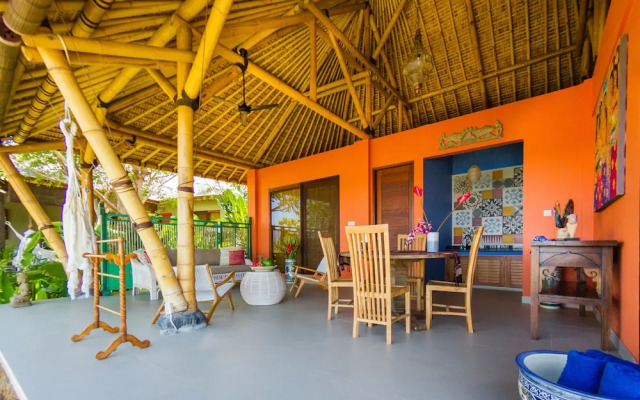 Aquamarine Beach Villas