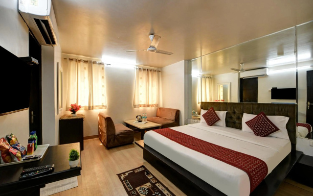 Sweet Home Lodge – Guest Rooms – Delhi