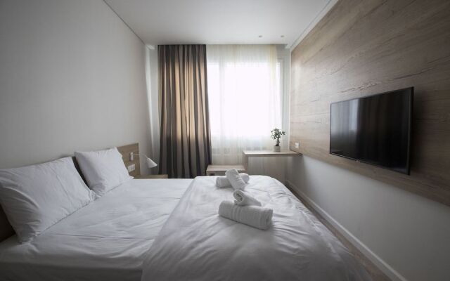 Ornament Suites Nilie Hospitality MGMT