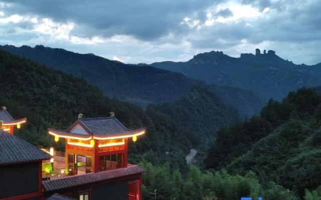 Zhangjiajie Guanshanyuan Homestay (Wulingyuan National Forest Park)