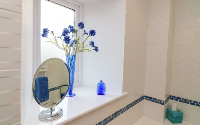 Dromore Cottage