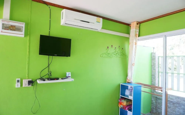 Thong Hug House Resort
